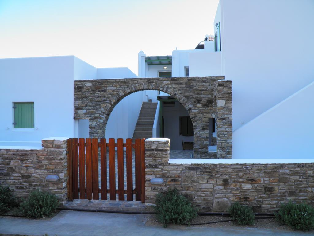 St George Antiparos Apartments And Studios Agios Georgios  Екстериор снимка
