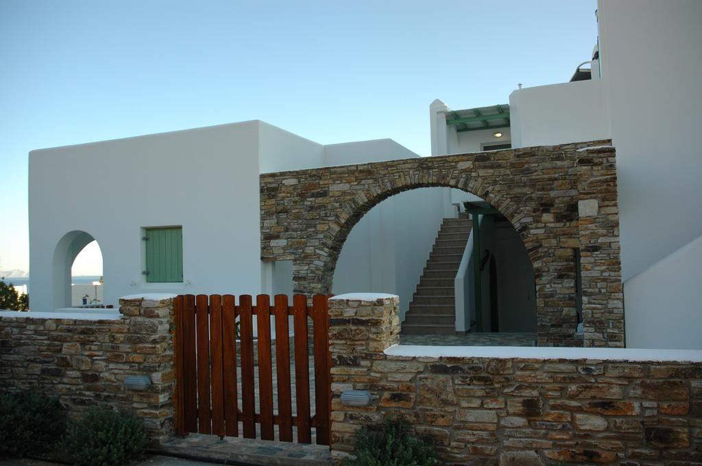 St George Antiparos Apartments And Studios Agios Georgios  Екстериор снимка